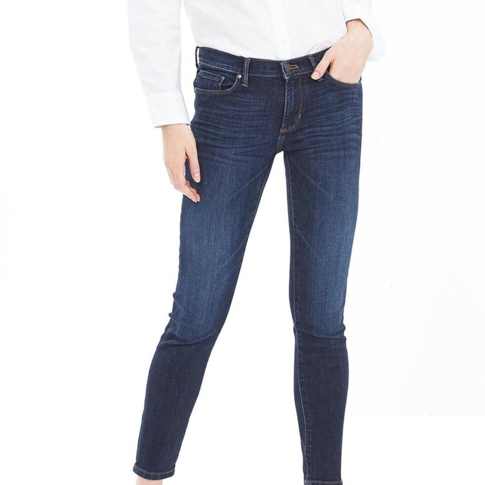 EUC Banana republic dark wash skinny jeans
